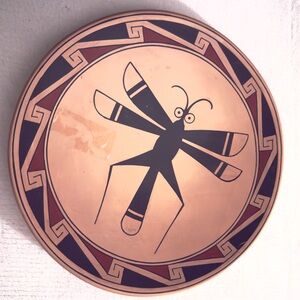 Mata Ortiz Mosquito Hand made & painted plate signed J Sabino Vilalba H
Pueblo